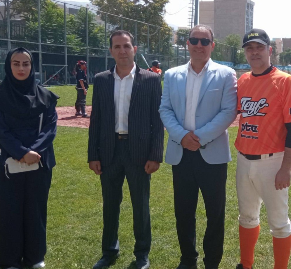 دیدار تدارکاتی تیم طیف تهران در کرج با حضور مسئولان ورزش شهریار برگزار شد دیدار تدارکاتی تیم طیف تهران در کرج با حضور مسئولان ورزش شهریار برگزار شد